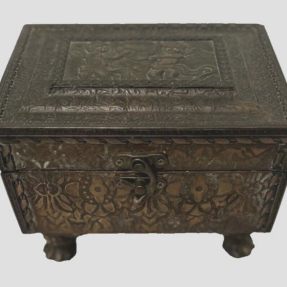 Brass Plate Trinket Box Treasure Chest Unique Lid Latch Angels Rustic Footed - Picture 1 of 16